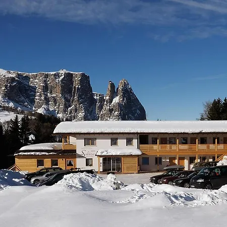 Ferienparadies Sabina Alpe Di Siusi
